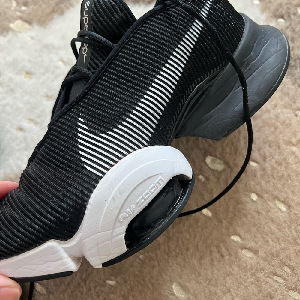 Nike size 8 - Picture 9 of 9